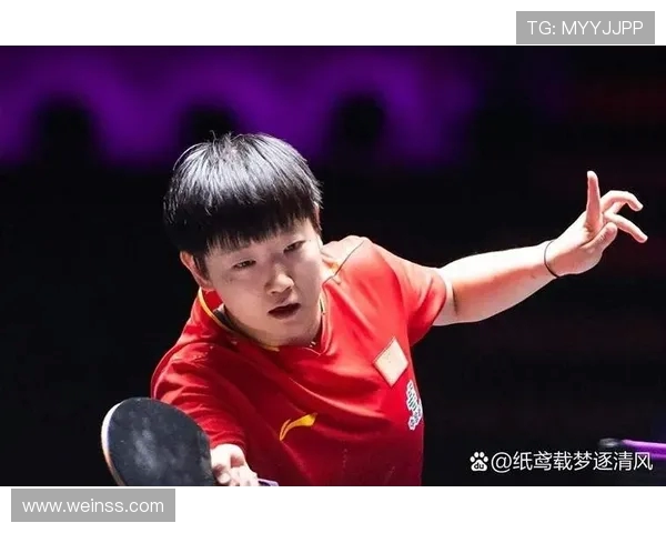 排球场惊魂：长发触网险酿意外！扎辫女生需警惕新规